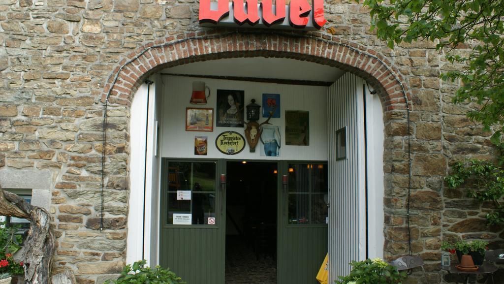 B&B Le Secret Du Bois Bourseigne-Vieille Exterior photo