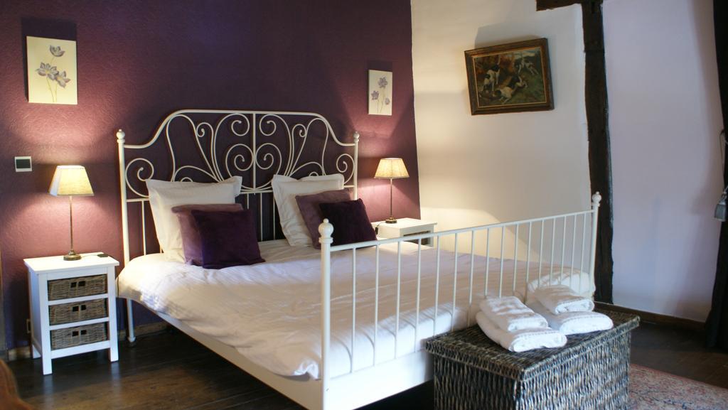 B&B Le Secret Du Bois Bourseigne-Vieille Room photo