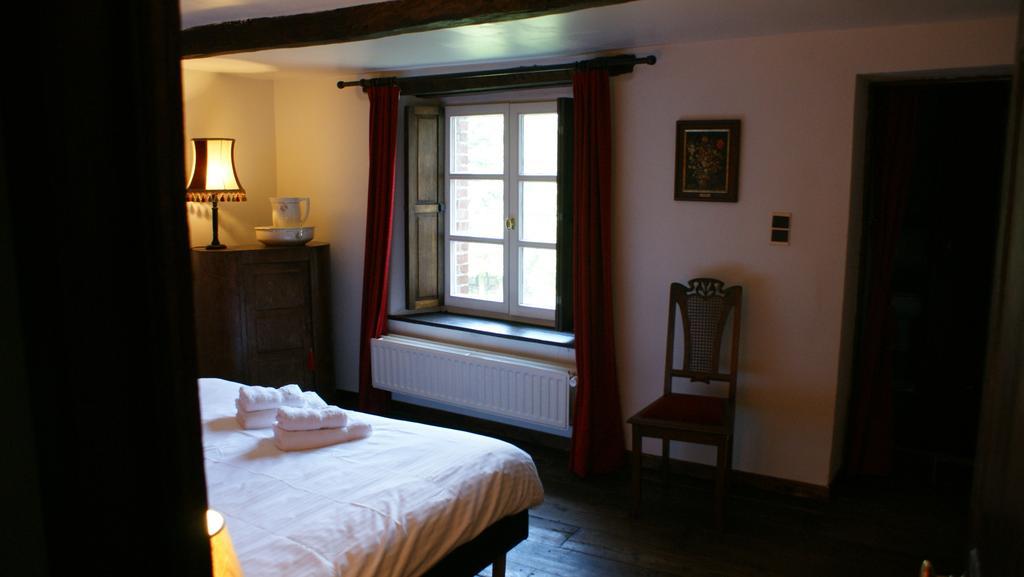 B&B Le Secret Du Bois Bourseigne-Vieille Room photo