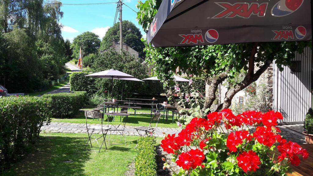 B&B Le Secret Du Bois Bourseigne-Vieille Exterior photo